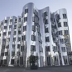 Sleep Hotel 4*